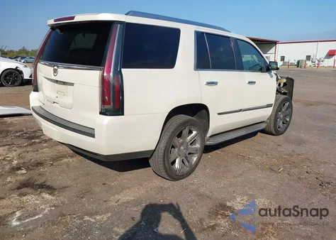 2015 Cadillac Escalade Luxury z USA, uszkodzony, nr VIN 1GYS3BKJ0FR222974